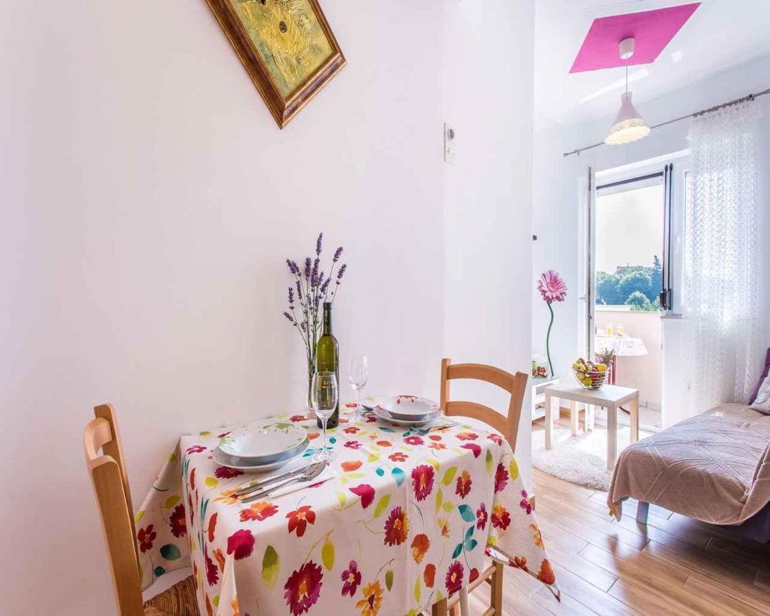 Apartment In Vrbnik/Insel Krk 36873 Esterno foto