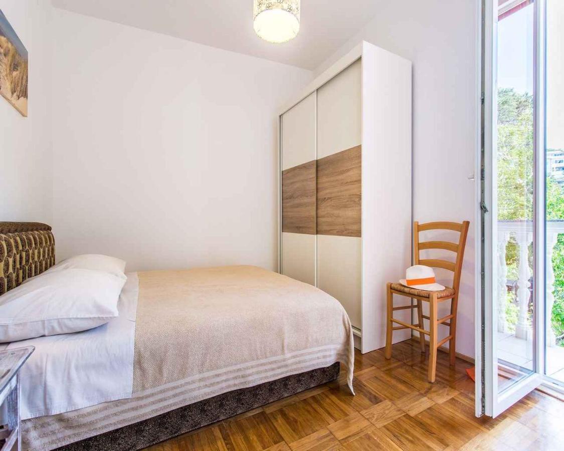 Apartment In Vrbnik/Insel Krk 36873 Esterno foto